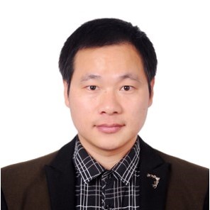 石亮教授